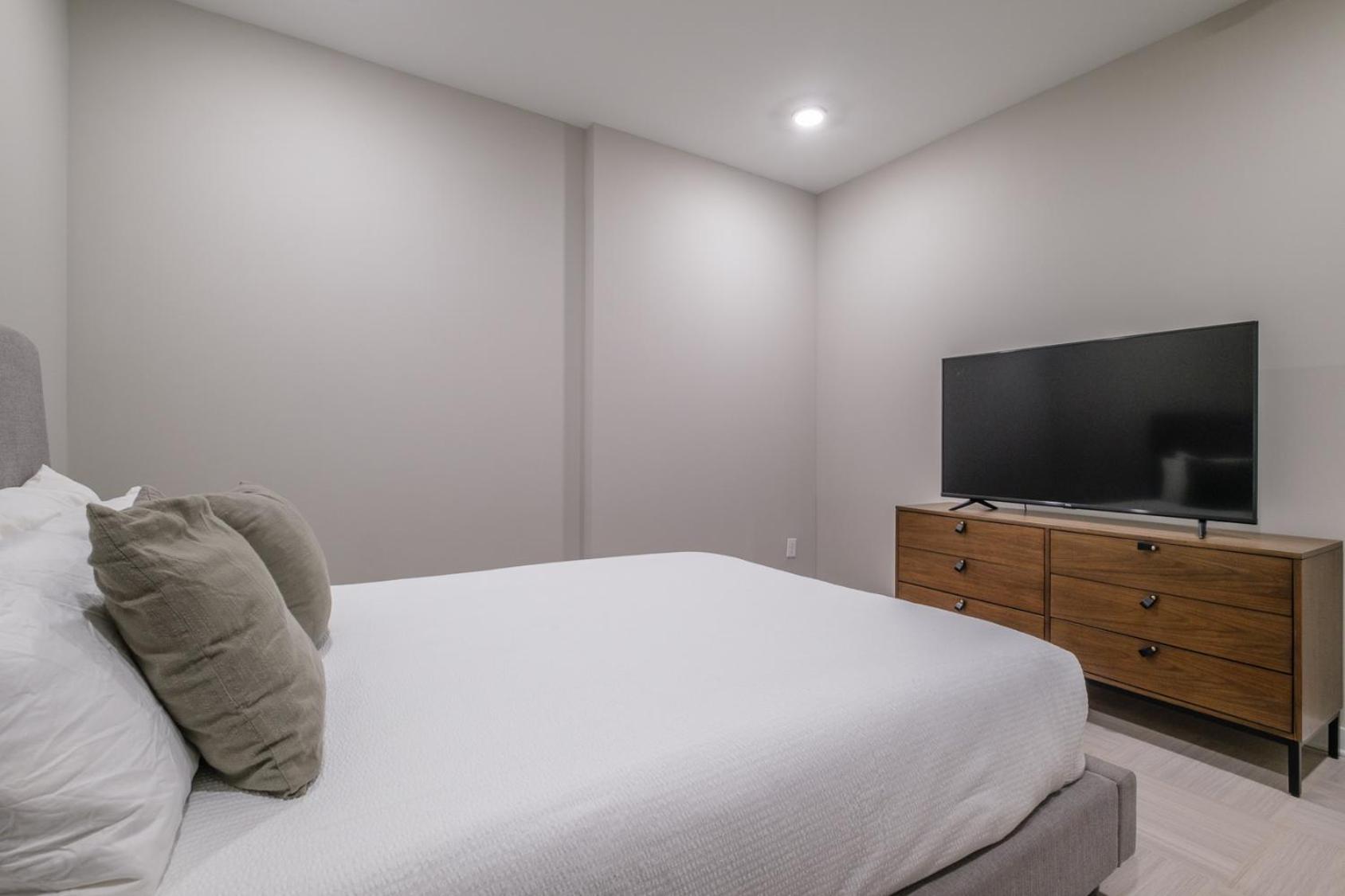 The 600 Apartments By Landing Birmingham Room photo